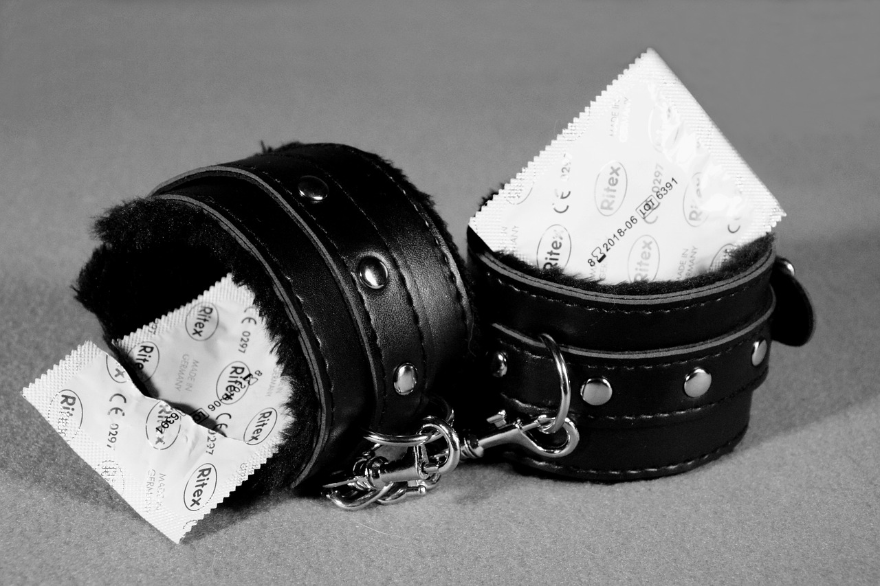 condoms, condom, handcuff, aids, hiv, concept, concept photo, concept image, health, sm, sexuality