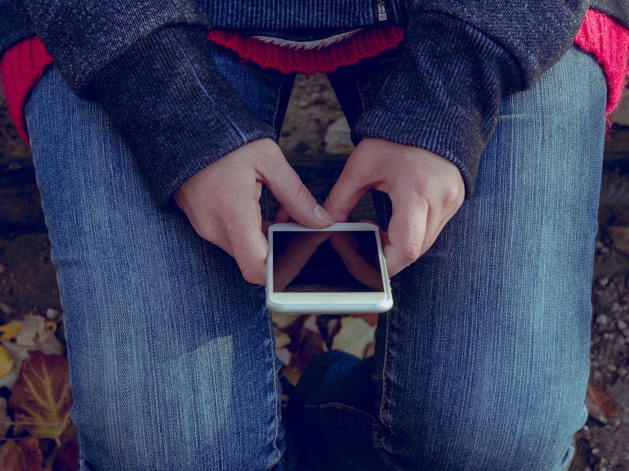 iphone, mobile, smartphone, cell phone, texting, hands, jeans, denim, blue phone, blue mobile, blue smartphone, blue telephone, blue iphone, smartphone, smartphone, cell phone, cell phone, cell phone, cell phone, cell phone, texting, texting, jeans